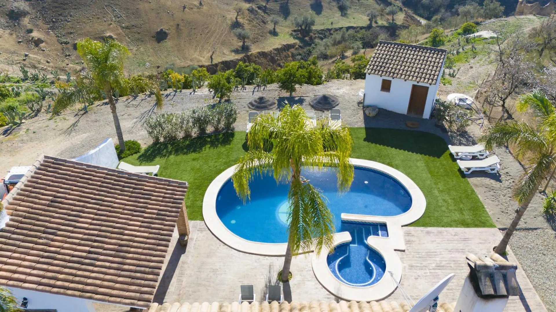 Finca El Cerro - Piscina Y Jacuzzi Málaga 0*,