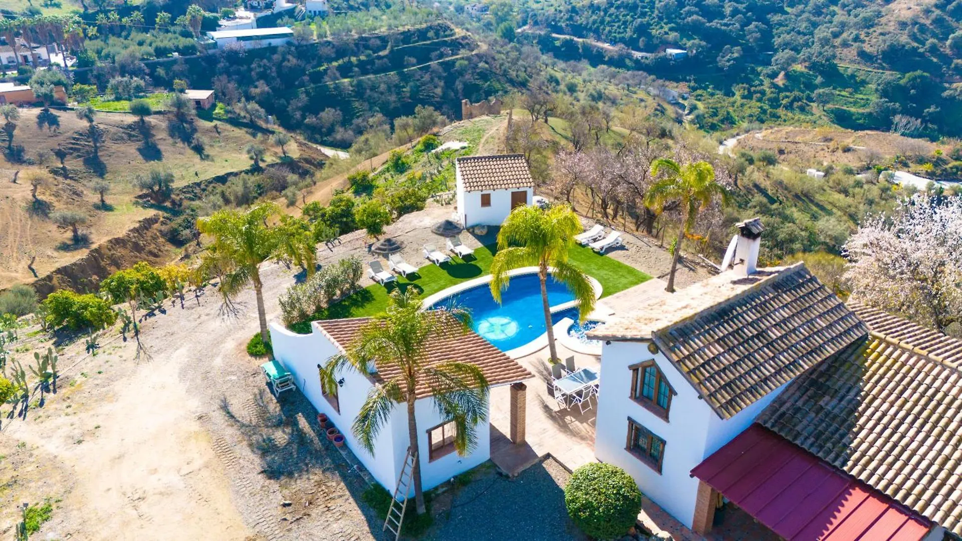 Finca El Cerro - Piscina Y Jacuzzi Malaga Chalet