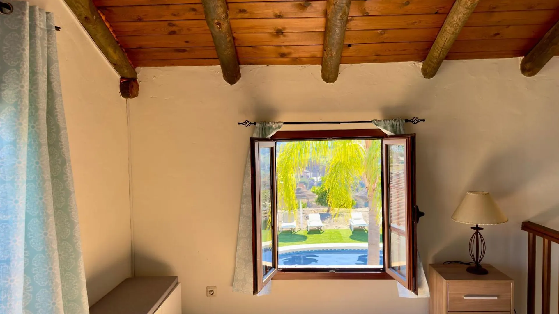 木屋 Finca El Cerro - Piscina Y Jacuzzi 马拉加