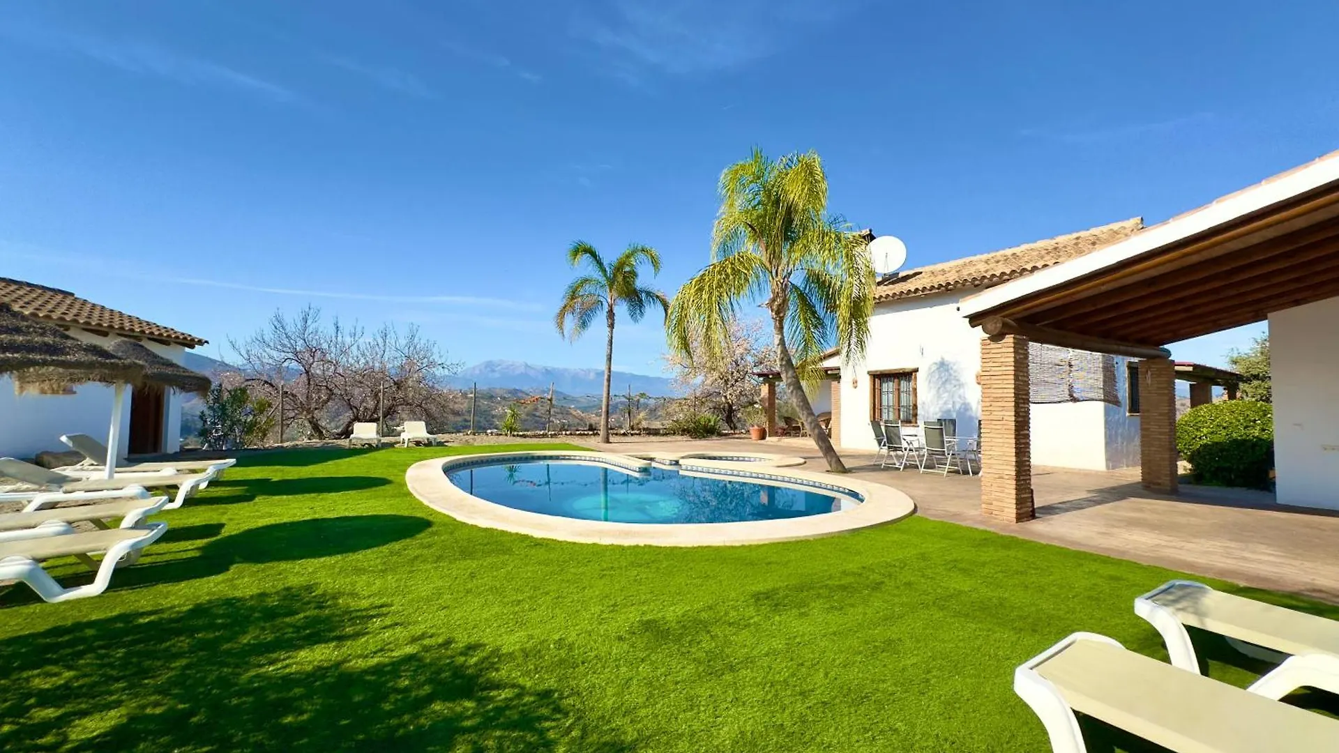 Finca El Cerro - Piscina Y Jacuzzi 马拉加 0*,